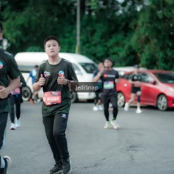Runner Photo 3905474