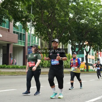 Runner Photo 3905516