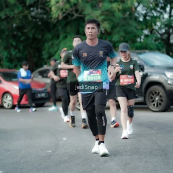 Runner Photo 3905556
