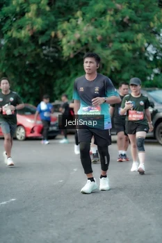 Runner Photo 3905561