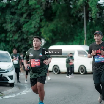 Runner Photo 3905592