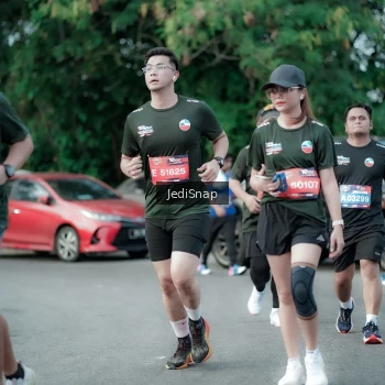 Runner Photo 3905614