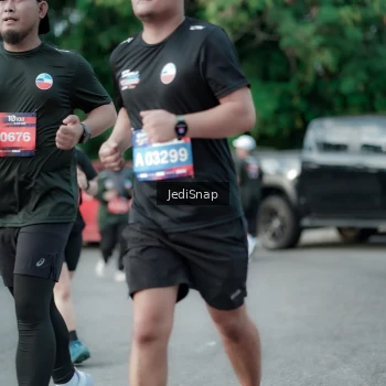Runner Photo 3905642
