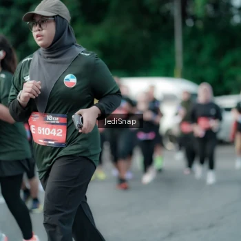 Runner Photo 3905725