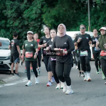 Runner Photo 3905762