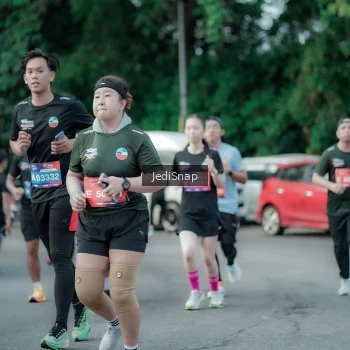 Runner Photo 3905794