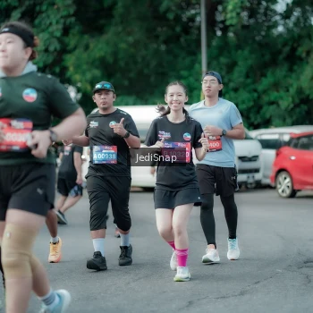 Runner Photo 3905797