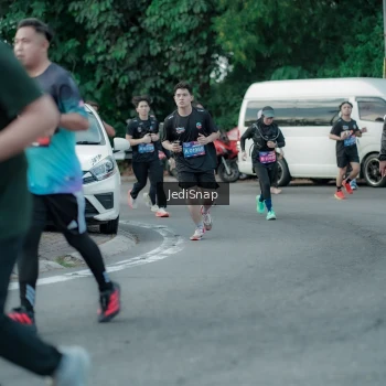 Runner Photo 3905827