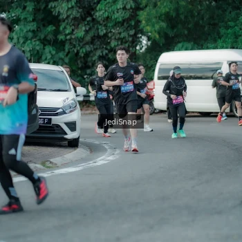 Runner Photo 3905828