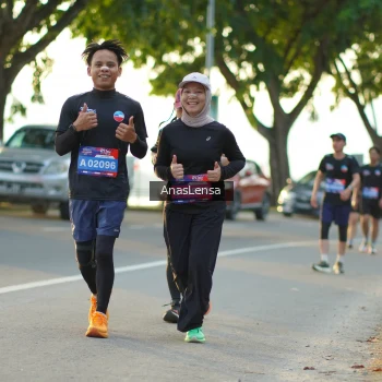 Runner Photo 3905845