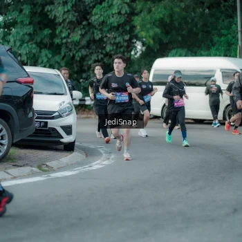 Runner Photo 3905848