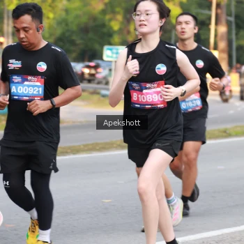 Runner Photo 3905879