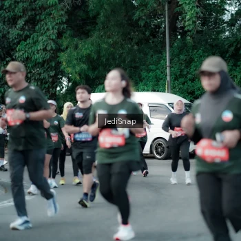 Runner Photo 3905885