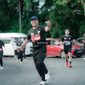 Runner Photo 3905893