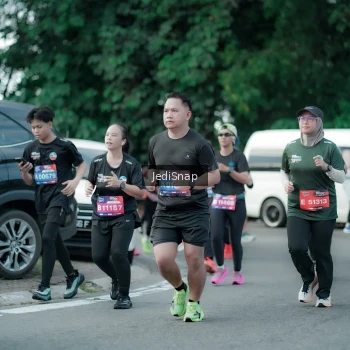 Runner Photo 3905932