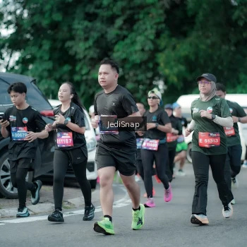 Runner Photo 3905945