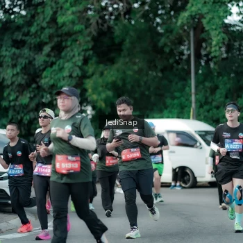 Runner Photo 3905955