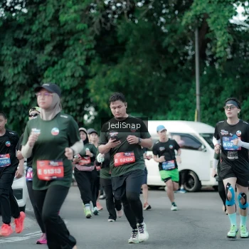 Runner Photo 3905959