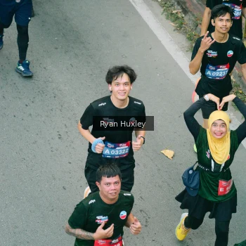 Runner Photo 3905973