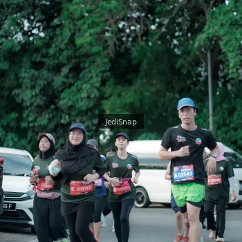 Runner Photo 3905983
