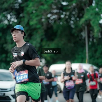 Runner Photo 3905996