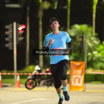 Runner Photo 3905999