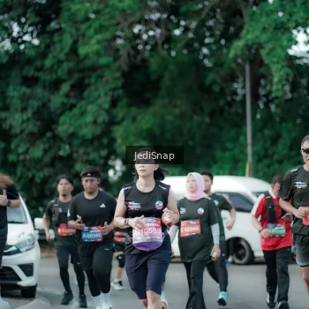 Runner Photo 3906018