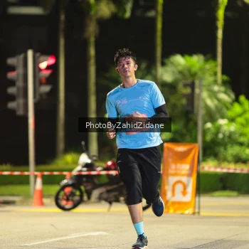 Runner Photo 3906036