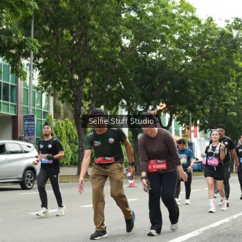 Runner Photo 3906075