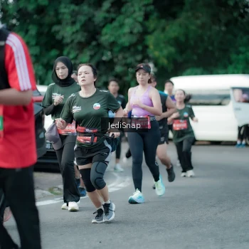 Runner Photo 3906077