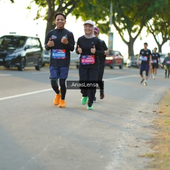 Runner Photo 3906078