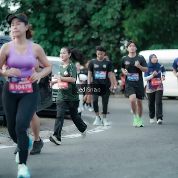 Runner Photo 3906080