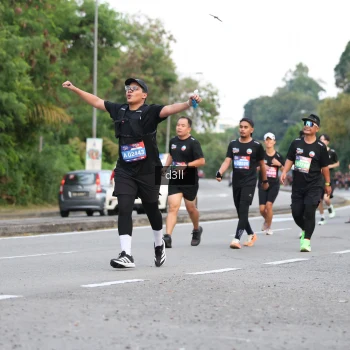 Runner Photo 3906108