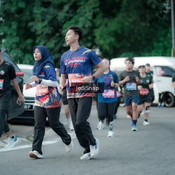 Runner Photo 3906116
