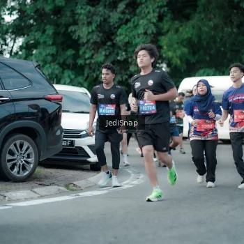 Runner Photo 3906119