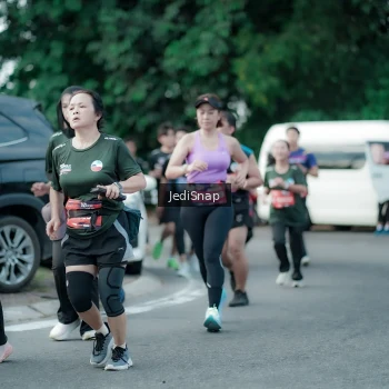 Runner Photo 3906133