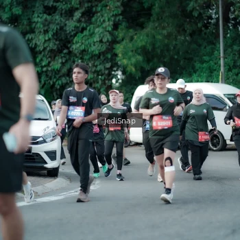Runner Photo 3906172