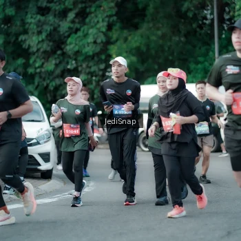 Runner Photo 3906213