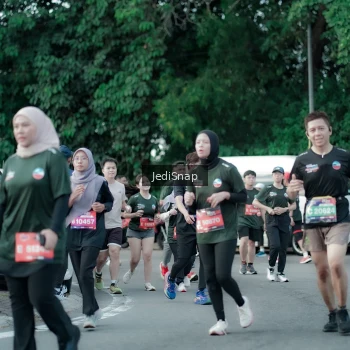 Runner Photo 3906245