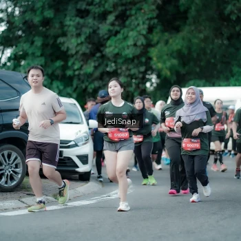 Runner Photo 3906264