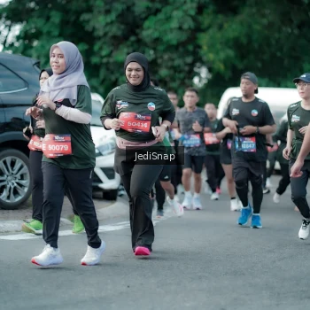 Runner Photo 3906290