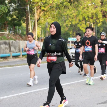 Runner Photo 3906349