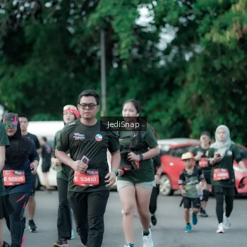 Runner Photo 3906362