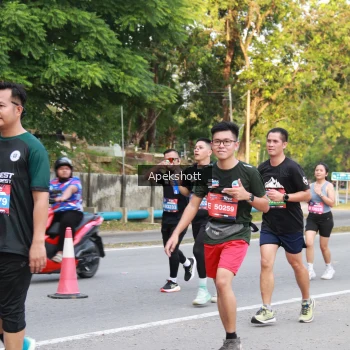 Runner Photo 3906366