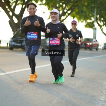Runner Photo 3906375