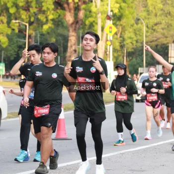 Runner Photo 3906381