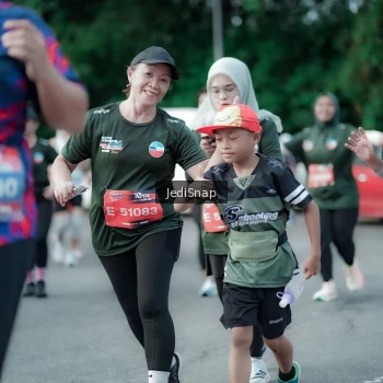Runner Photo 3906390