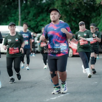 Runner Photo 3906393