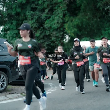 Runner Photo 3906498