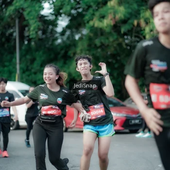 Runner Photo 3906591